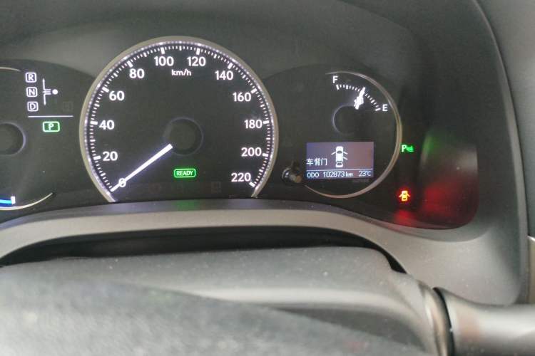 Used Lexus CT 2014 CT200h Comfort Edition Monochrome Odometer Close Up