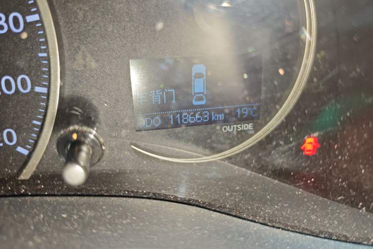 Used Lexus CT 2014 CT200h Comfort Edition Monochrome Odometer Close Up