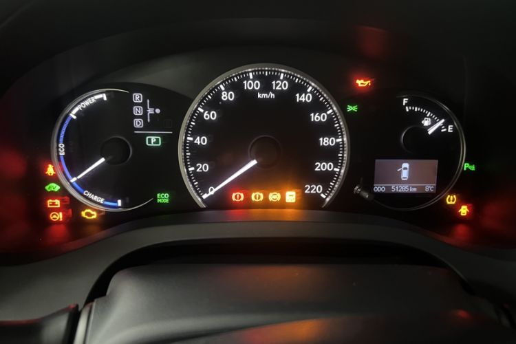 Used Lexus CT 2014 CT200h Comfort Edition Monochrome Odometer Close Up