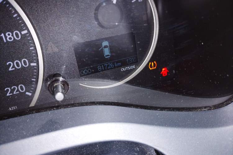 Used Lexus CT 2014 CT200h Elite Edition Monochrome Odometer Close Up