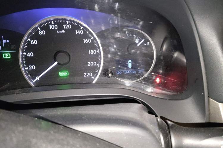 Used Lexus CT 2014 CT200h Comfort Edition Monochrome Odometer Close Up