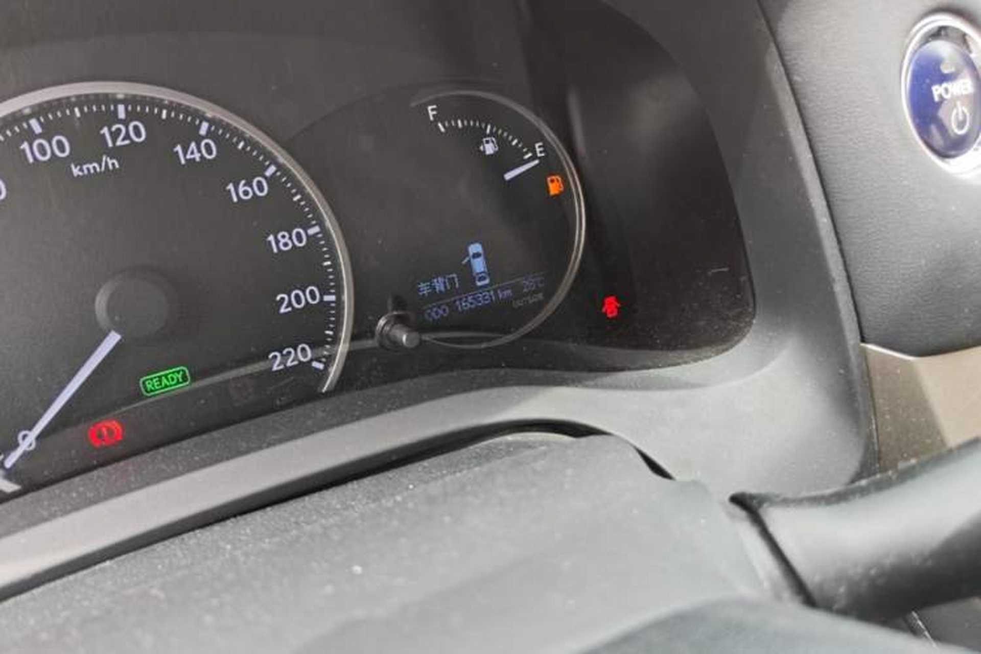 Used Lexus CT 2014 CT200h Elite Edition Monochrome Odometer Close Up