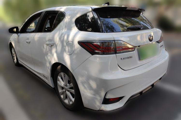 Used Lexus CT 2014 CT200h Comfort Edition Two-Tone Rear Left 45 Deg