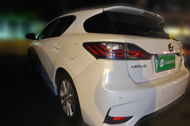 Used Lexus CT 2014 CT200h Comfort Edition Two-Tone Rear Left 45 Deg