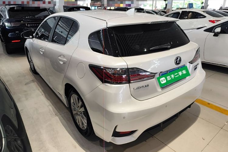 Used Lexus CT 2014 CT200h Comfort Edition Monochrome Rear Left 45 Deg