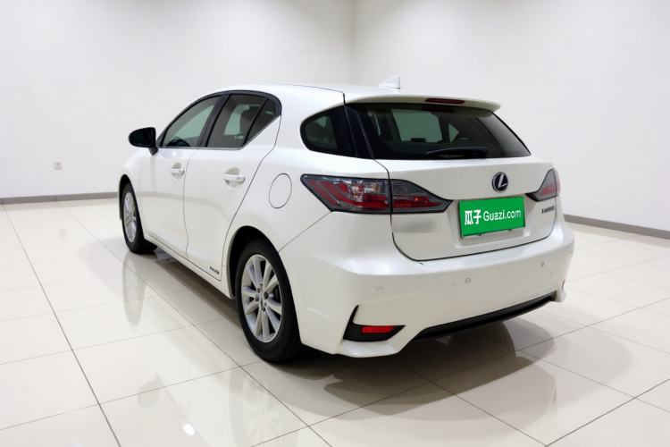 Used Lexus CT 2014 CT200h Comfort Edition Monochrome Rear Left 45 Deg