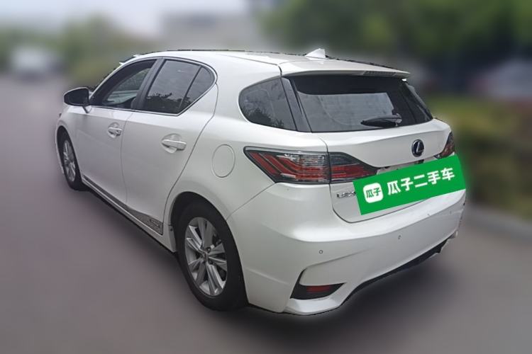 Used Lexus CT 2014 CT200h Comfort Edition Monochrome Rear Left 45 Deg