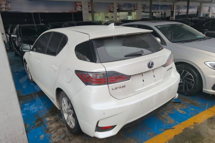 Used Lexus CT 2014 CT200h Comfort Edition Monochrome Rear Left 45 Deg
