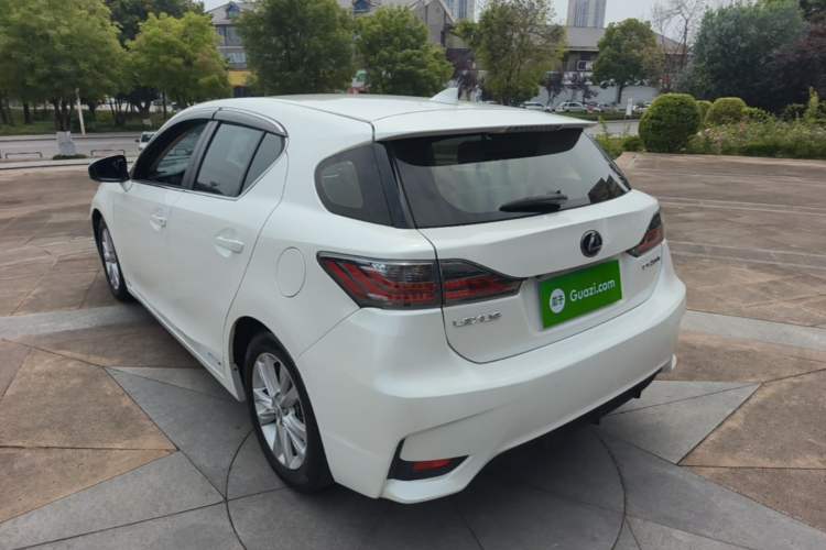 Used Lexus CT 2014 CT200h Comfort Edition Monochrome Rear Left 45 Deg