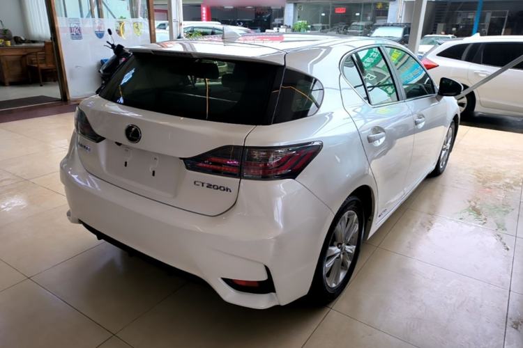 Used Lexus CT 2014 CT200h Elite Edition Monochrome Rear Right 45 Deg