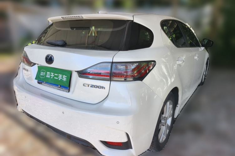 Used Lexus CT 2014 CT200h Comfort Edition Monochrome Rear Right 45 Deg