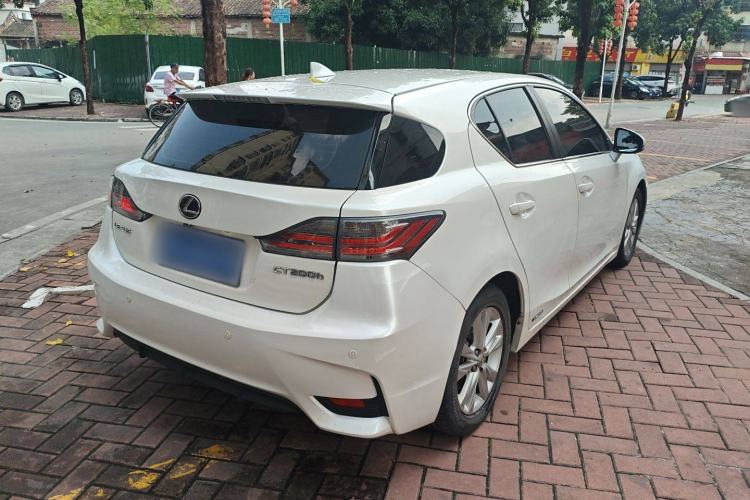 Used Lexus CT 2014 CT200h Elite Edition Monochrome Rear Right 45 Deg