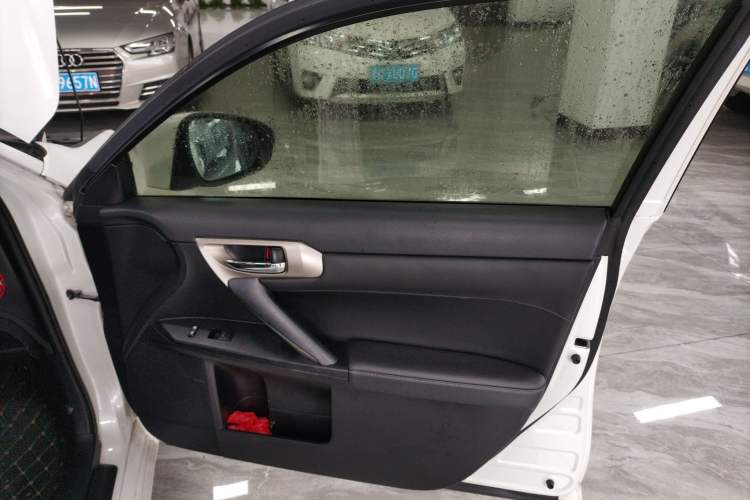 Used Lexus CT 2014 CT200h Elite Edition Monochrome Right Front Door Interior
