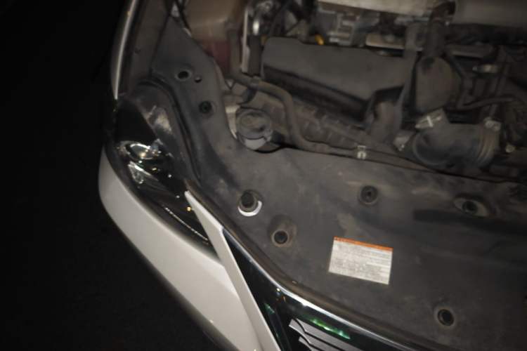 Used Lexus CT 2014 CT200h Comfort Edition Two-Tone Right Front Headlight