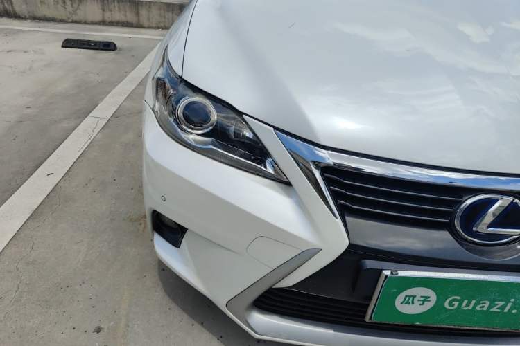 Used Lexus CT 2014 CT200h Comfort Edition Monochrome Right Front Headlight