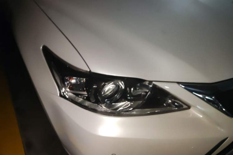 Used Lexus CT 2014 CT200h Comfort Edition Monochrome Right Front Headlight