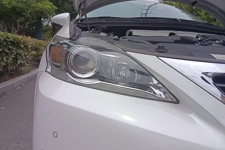Used Lexus CT 2014 CT200h Comfort Edition Monochrome Right Front Headlight