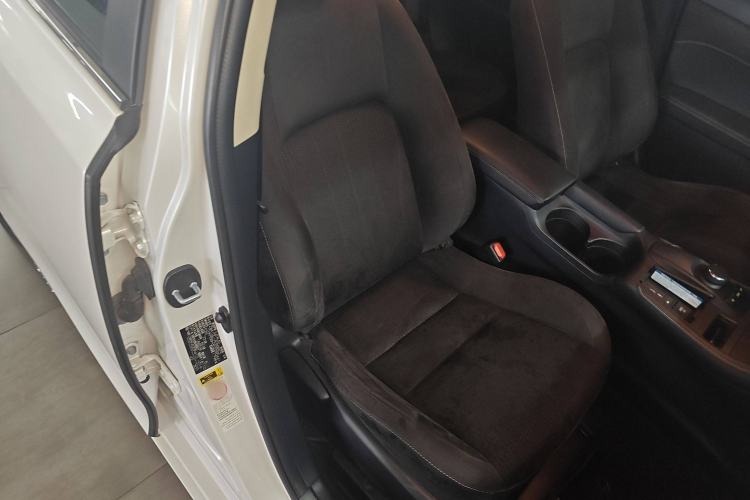 Used Lexus CT 2014 CT200h Comfort Edition Monochrome Right Front Seat