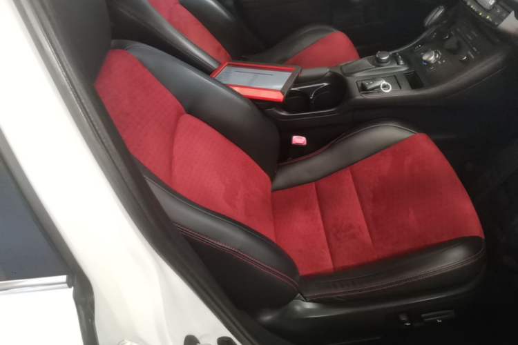 Used Lexus CT 2014 CT200h F-SPORT Monochrome Right Front Seat