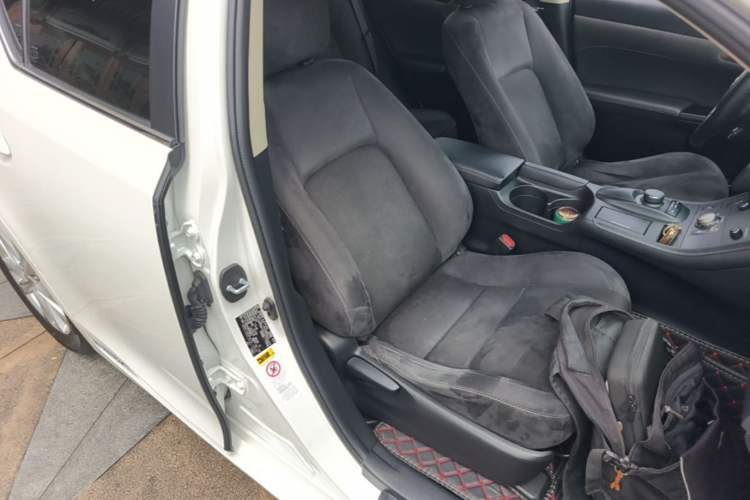 Used Lexus CT 2014 CT200h Comfort Edition Monochrome Right Front Seat