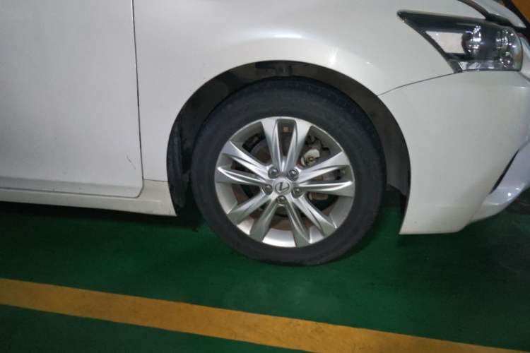 Used Lexus CT 2014 CT200h Comfort Edition Monochrome Right Front Wheel Hub