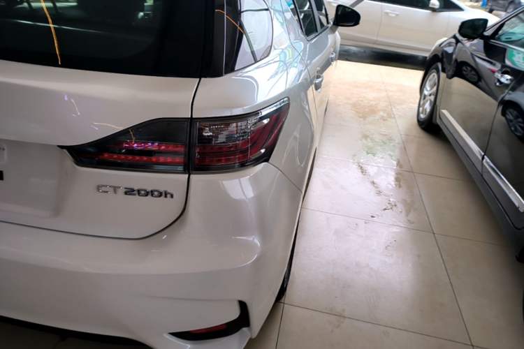 Used Lexus CT 2014 CT200h Elite Edition Monochrome Right Rear Taillight