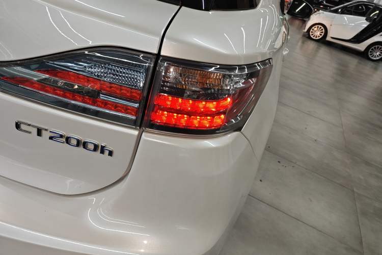 Used Lexus CT 2014 CT200h Comfort Edition Monochrome Right Rear Taillight