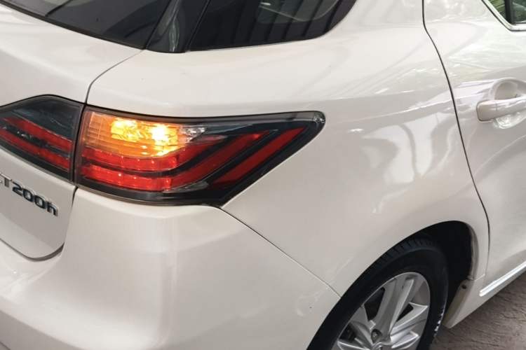 Used Lexus CT 2014 CT200h Elite Edition Monochrome Right Rear Taillight