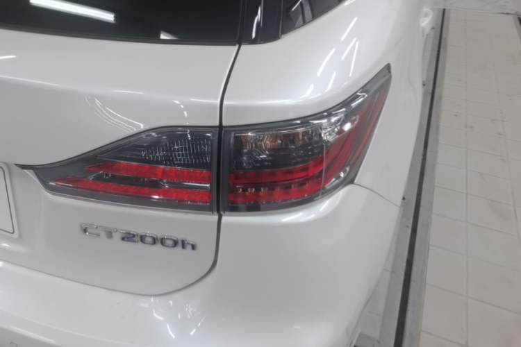 Used Lexus CT 2014 CT200h Comfort Edition Monochrome Right Rear Taillight