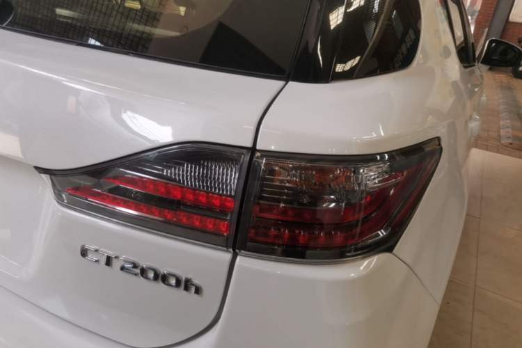 Used Lexus CT 2014 CT200h F-SPORT Monochrome Right Rear Taillight