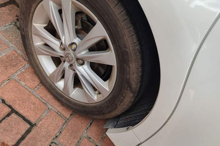 Used Lexus CT 2014 CT200h Elite Edition Monochrome Right Rear Wheel Hub