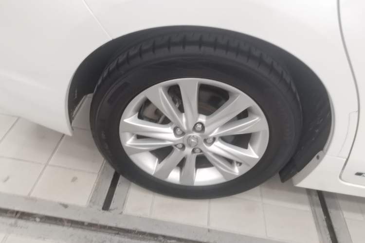 Used Lexus CT 2014 CT200h Comfort Edition Monochrome Right Rear Wheel Hub
