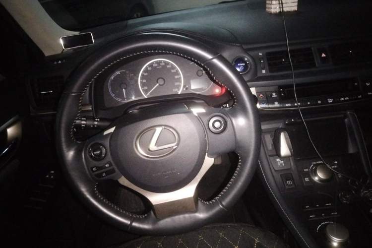 Used Lexus CT 2014 CT200h Elite Edition Monochrome Steering Wheel