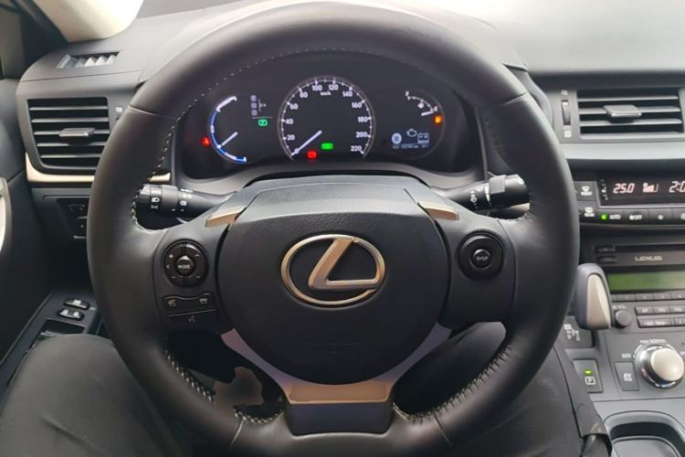 Used Lexus CT 2014 CT200h Elite Edition Monochrome Steering Wheel