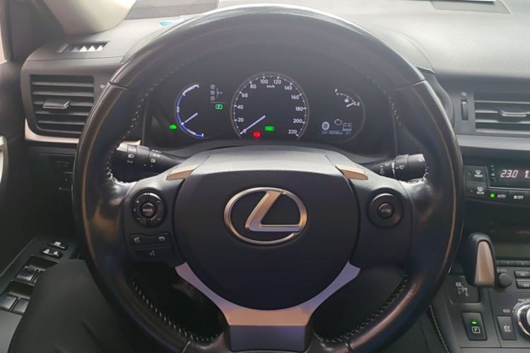 Used Lexus CT 2014 CT200h Elite Edition Monochrome Steering Wheel