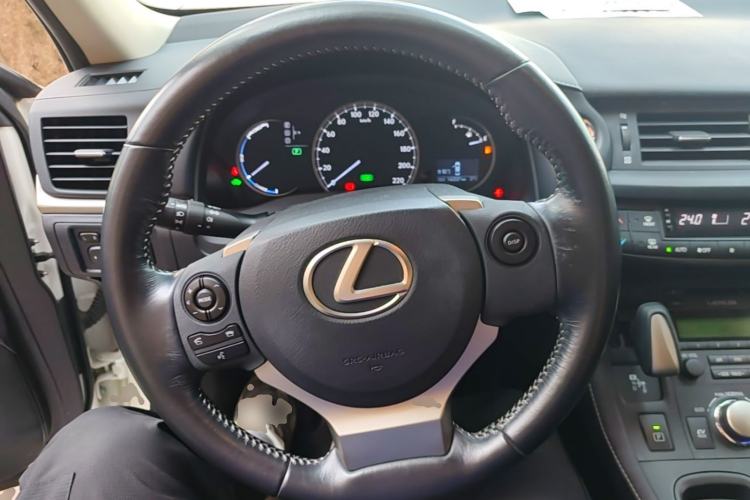 Used Lexus CT 2014 CT200h Elite Edition Monochrome Steering Wheel