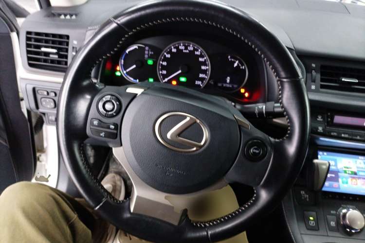 Used Lexus CT 2014 CT200h Elite Edition Monochrome Steering Wheel