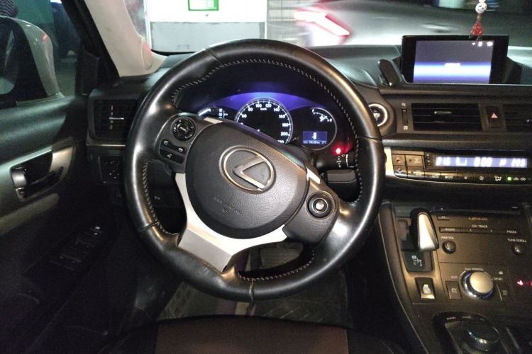 Used Lexus CT 2014 CT200h Comfort Edition Monochrome Steering Wheel