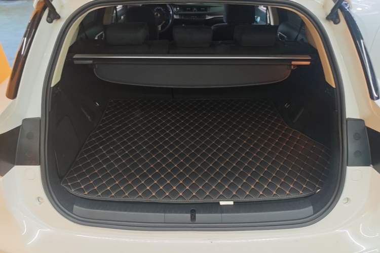 Used Lexus CT 2014 CT200h Comfort Edition Monochrome Trunk