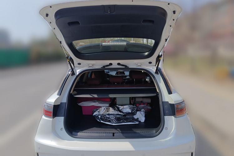 Used Lexus CT 2014 CT200h Comfort Edition Two-Tone Trunk
