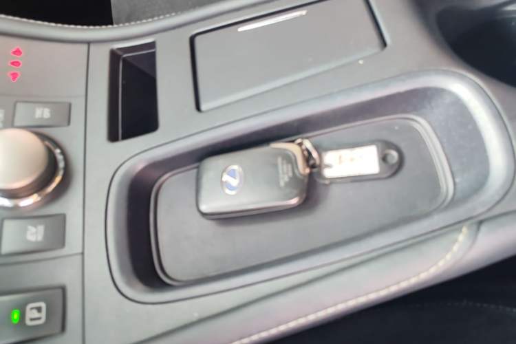 Used Lexus CT 2014 CT200h Elite Edition Monochrome Vehicle Key