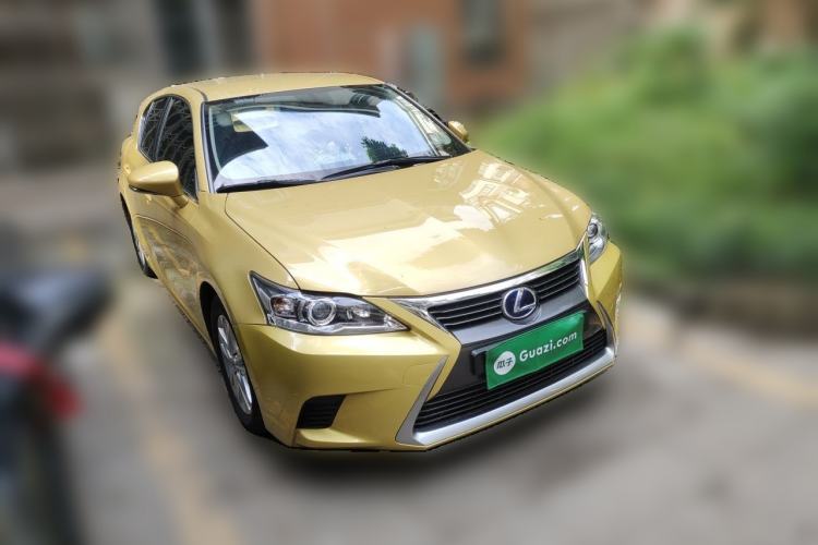 Used Lexus CT 2014 CT200h Elite Edition Monochrome Front Right 45 Deg