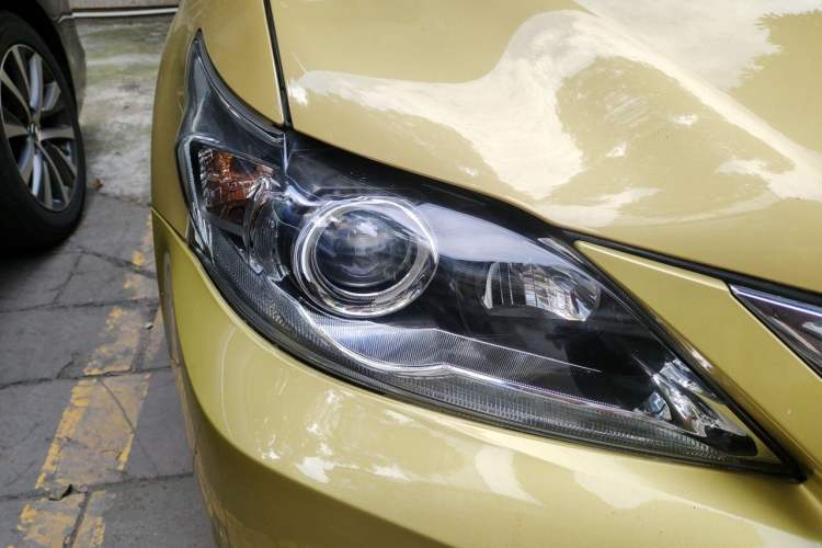 Used Lexus CT 2014 CT200h Elite Edition Monochrome Right Front Headlight