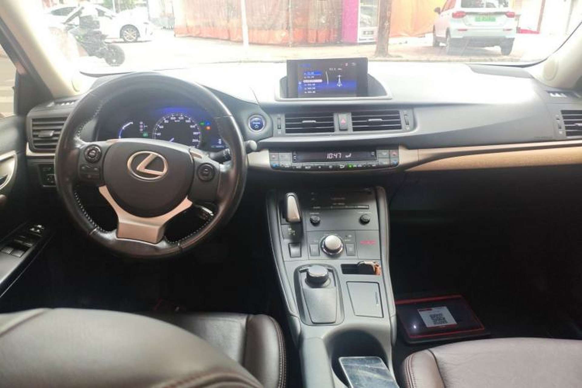 Used Lexus CT 2015 CT200h Chocolate Edition Center Console
