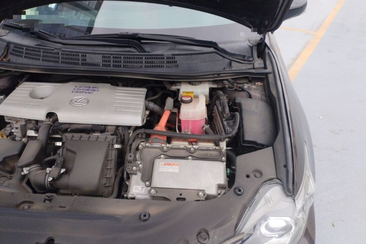 Used Lexus CT 2015 CT200h Chocolate Edition Engine Bay Left