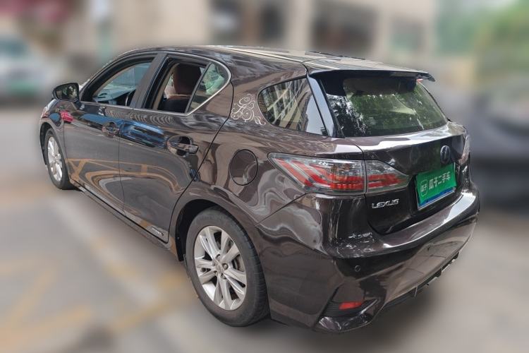Used Lexus CT 2015 CT200h Chocolate Edition Rear Left 45 Deg