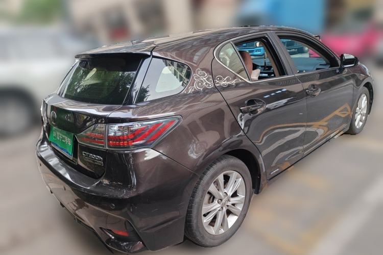 Used Lexus CT 2015 CT200h Chocolate Edition Rear Right 45 Deg