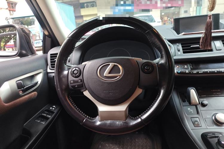 Used Lexus CT 2015 CT200h Chocolate Edition Steering Wheel