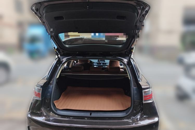 Used Lexus CT 2015 CT200h Chocolate Edition Trunk