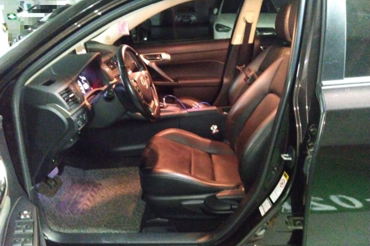 Used Lexus CT 2015 CT200h Chocolate Edition Left Front Seat